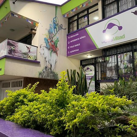 La Otra Mitad Hostel 아르메니아 외부 사진